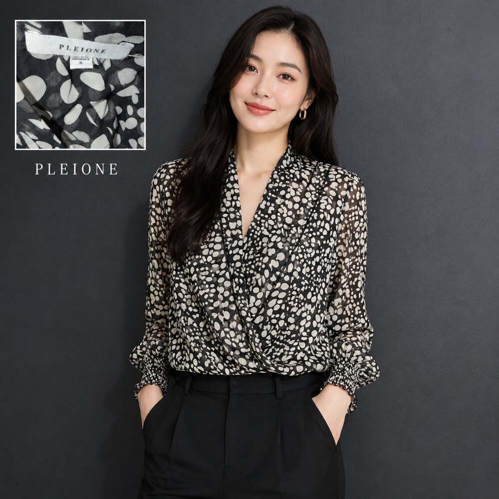 Pleione Women's Black and White Abstract Dot Print V-Neck Long Sleeve Blouse